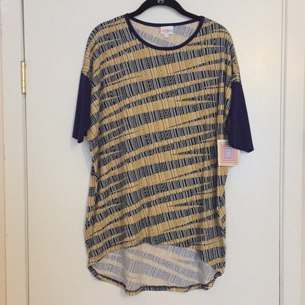 XS LuLaRoe Irma Top‎ A06 1740